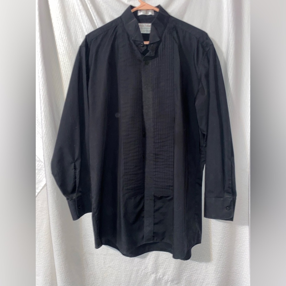 Kyle Thomas Black Button-Up Shirt